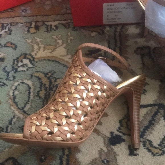 Brand New Coach Mules in Tan and Gold - Picture 5 of 8